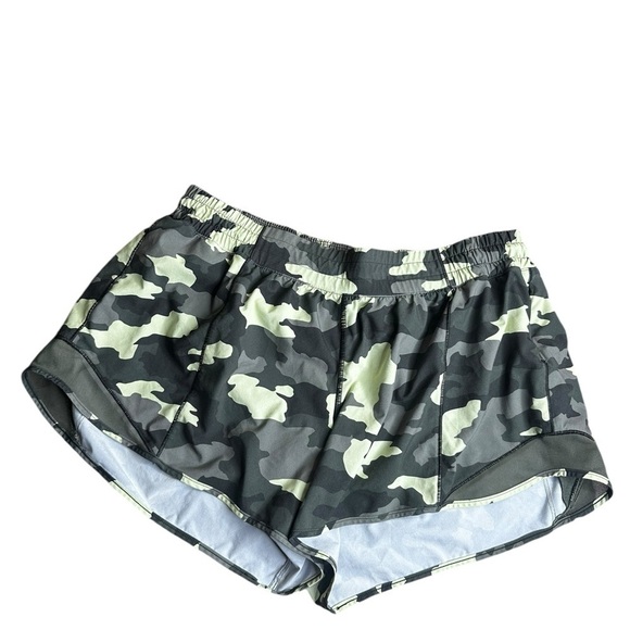 Lululemon Hotty Hot Short II Camo Green 4in